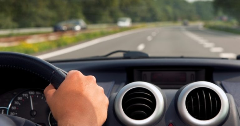 نصائح لا تفوتها لقيادة السيارة أثناء الرحلات الطويلة – الجزء 2